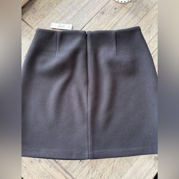 BNWT Joe Fresh Black Mini Skirt, size 10. - Picture 5 of 7